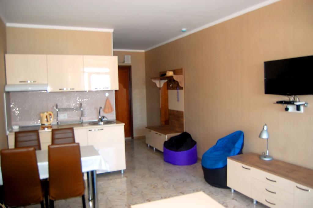 Irina Apartment 1 Batumi Eksteriør billede